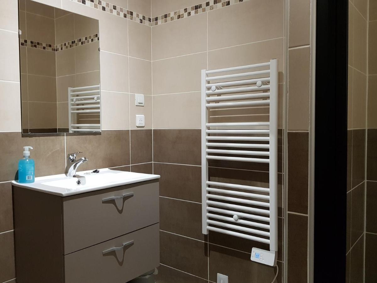 Domaine De Pelouaille - Chambre D'Hotes Saint-Jean-dʼAngély Esterno foto